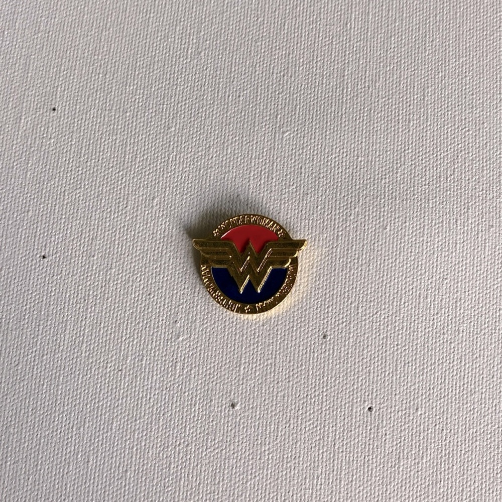 Wonder Woman Enamel Pin